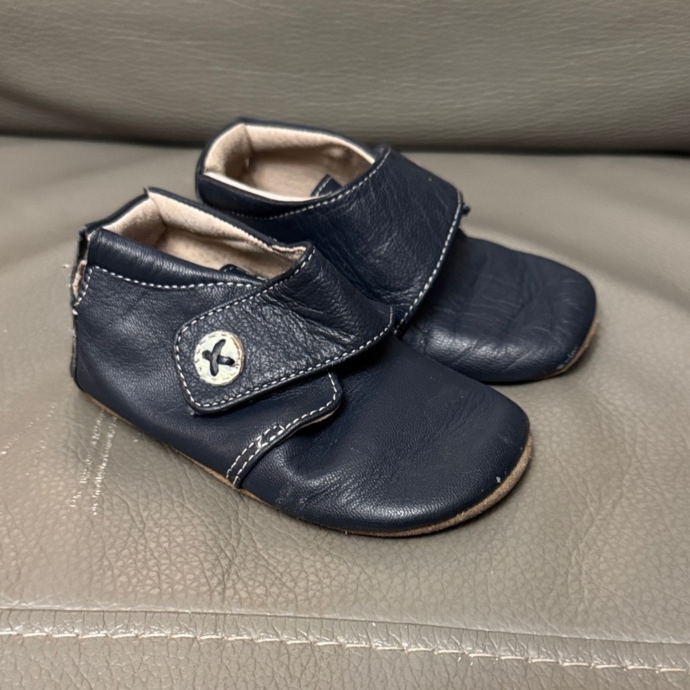 Livie & Luca Navy Blue Leather Kids Shoes size 12-18